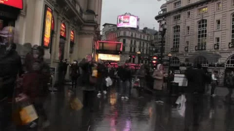 Piccadilly Circus at night timelapse Stock Footage 10591751