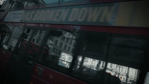 Piccadilly Traffic | 4K Video stock 170374891