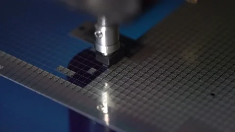 Pick up silicon die  in die attach machine in semiconductor manufacturing, Stock-Footage 169895655