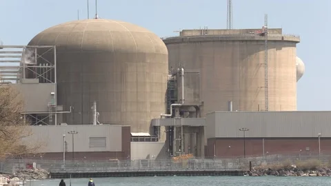 Pickering Candu nuclear power generating plant in Ontario Canada Vidéo 152604490