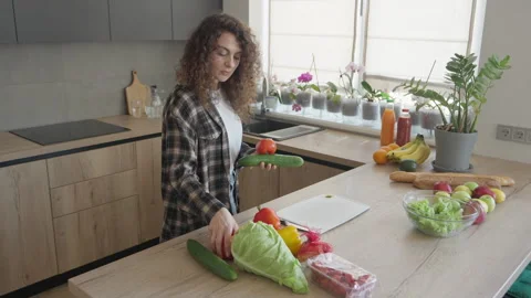 Picking Fresh Vegetables To Wash Before Preparing A Healthy Home-Cooked Meal 스톡 동영상 306395018