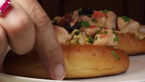 Picking Up A NATIVE LOBSTER BRIOCHE BUN &amp; OSETRA CAVIAR, Afternoon Tea, London Vídeos de archivo 296038340