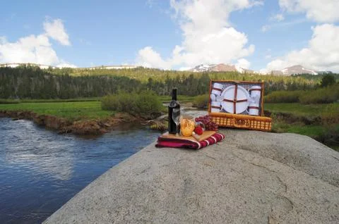Picnic on the river Stockfoto's