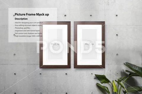 Picture frame mock-up template in front of cement wall Modello PSD