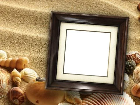 Picture frame on shells and sand background 스톡 사진