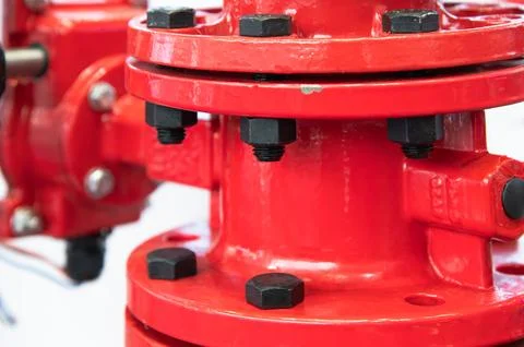 The picture shows a close-up of the structure of a red fire hose interface Stock Photos