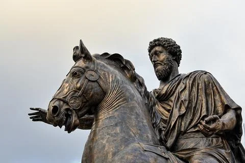 A picture of a statue Stock Photos