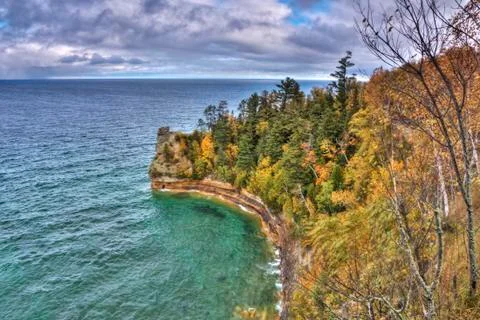 Pictured rocks in fall colors of upper peninsula Foto stock