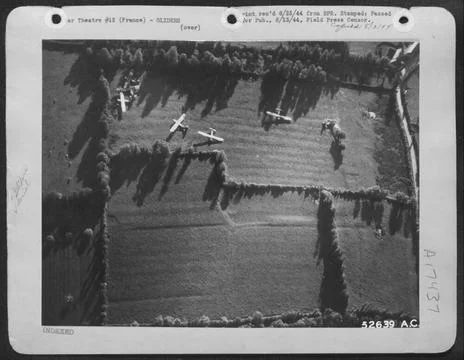 Pictured in the vast patchwork of fields in northern France gliders of the... 스톡 사진