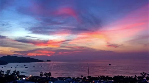 Picturesque cloudy sky after sunset timelapse (time lapse, time-lapse). Vie.. 動画素材 73351526