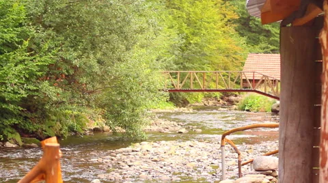 The picturesque mountain river 库存影片 68175394