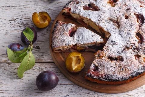 Pie with plums Foto stock