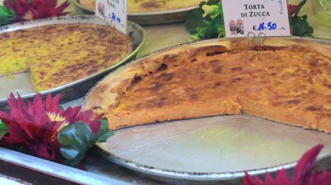 A pie pumpkin in a shop Video stock 68392016