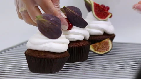 A piece of cake on a plate Stock Footage 143708806