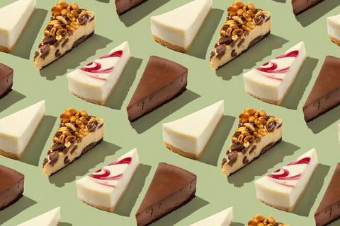 Piece slice assorted cheesecakes pattern on green background isolated Fotos Stock