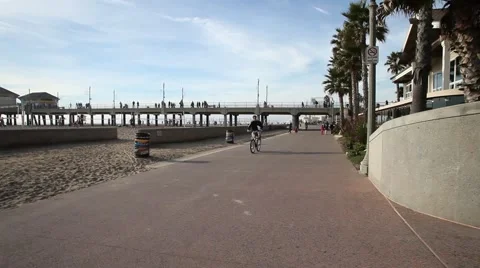 Pier Bike Ride 스톡 동영상 45348199