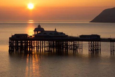 The pier at sunup 写真素材