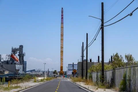 Pier T at Navy Complex. SpaceX Falcon 9 rocket recovery facility. Pier 15 &amp; 16 Stock Photos