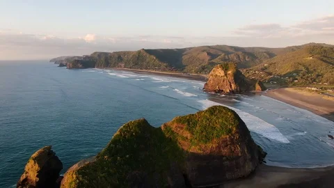 Piha Beach sunset Stockbeeldmateriaal 101764296