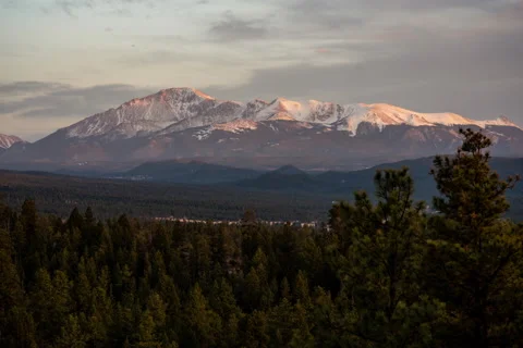 Pikes Peak Sunset 4K 스톡 동영상 130757824