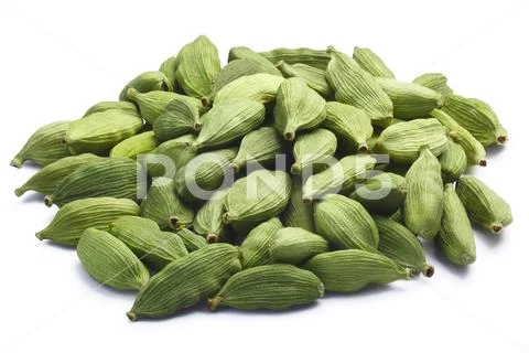 Pile of dried green cardamom pods, paths Stock Photos