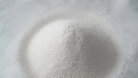 A pile of flour. Slow Motion. Vidéo 79384248