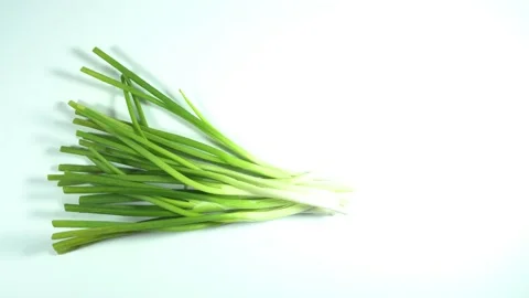 Pile of fresh spring onion Vidéo 211999641