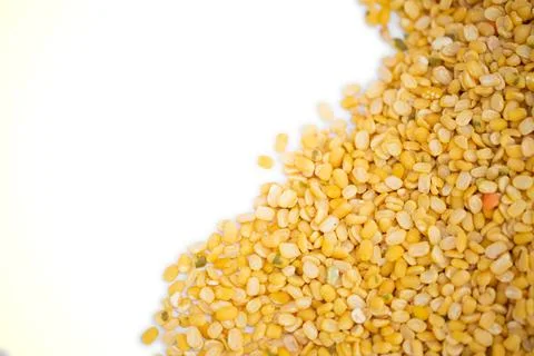 The pile of Gram pulses, Split Chickpeas, and Lentil Pulses. 库存照片