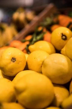 Pile of lemons in a market Stock Photos