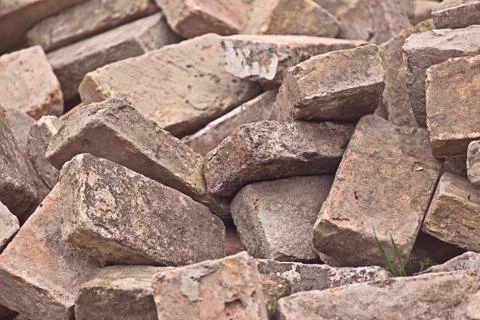 Pile of Old Used Bricks as Construction Material Foto stock