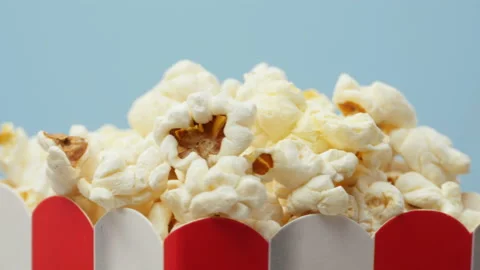 Pile of popcorn in box Stockbeeldmateriaal 151923052