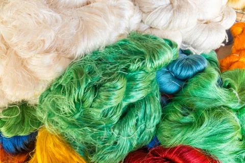 Pile of Process Multicolor Raw Silk Thread or Yarn as Pattern Background 스톡 사진