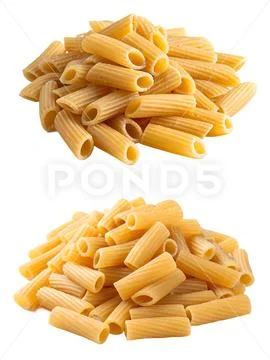 Pile of rigatoni pasta isolated Plantilla PSD