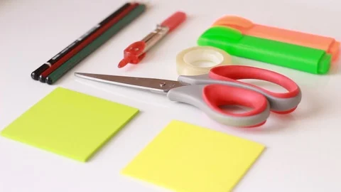 Pile of stationary rotating 動画素材 86230884