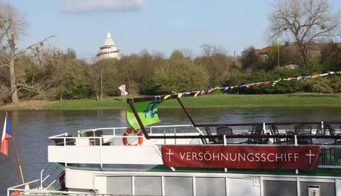 Pilgerschiff beim Stopp in Magdeburg auf Tour zum 34.evangelischen Kirche... Stock Photos