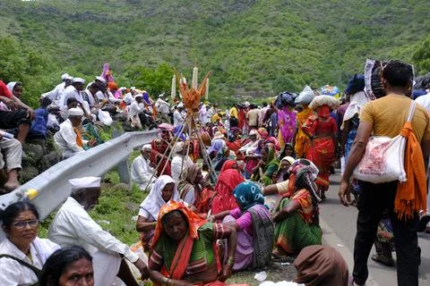 Pilgrims or warkari procession during Pandarpur Wari Stock Photos