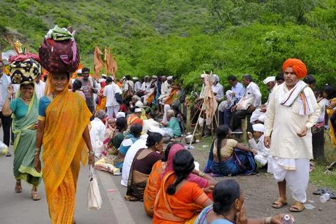 Pilgrims or warkari procession during Pandarpur Wari Stock Photos