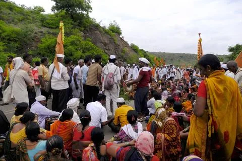 Pilgrims or warkari procession during Pandarpur Wari Stock Photos