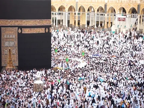 Pilgrims umrah Stock Footage 110086198