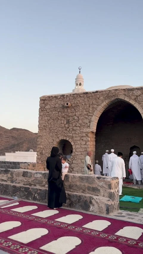 Pilgrims Visiting the Historic Al Fath Mosque Stock Footage 346190858