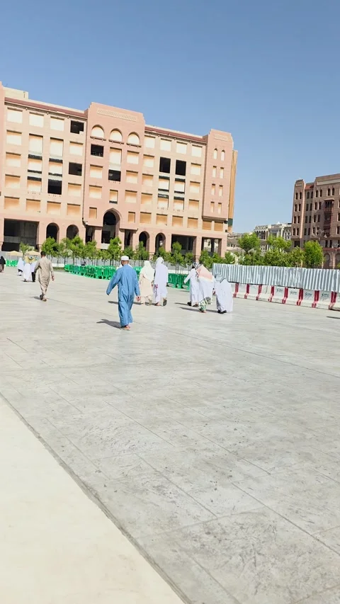 Pilgrims Walking Towards Prophets Mosque Stock Footage 346409877