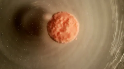Pill in water. Time lapse Video stock 35742050