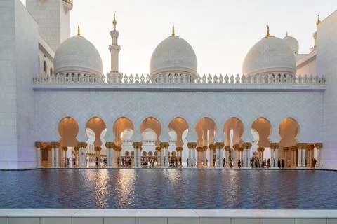 Pillars and pool, Sheikh Zayed Grand Mosque Stock Photos