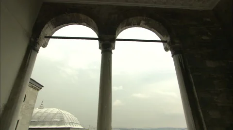 Pillars of Topkapı palace balkony Video stock 42941054