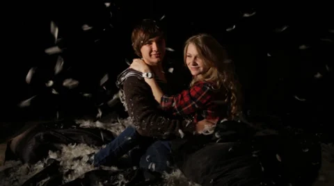 Pillow Fight Vídeo Stock 33796879