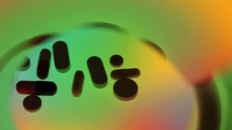 Pills and capsules Video stock 32232937