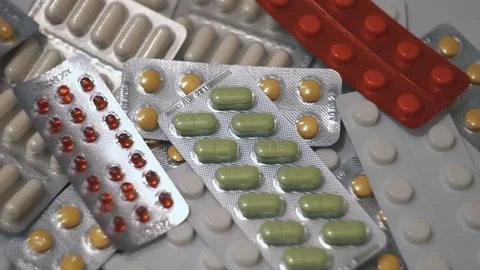 Pills and Tablets 動画素材 127635846
