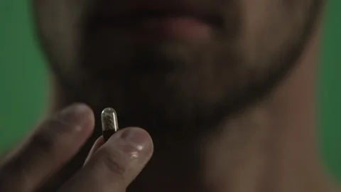 Pills on hand, taking pills Video stock 112126420