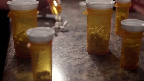 Pills poured out 스톡 동영상 212099514