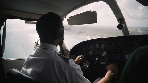 Pilot in the bahamas 스톡 동영상 107685307